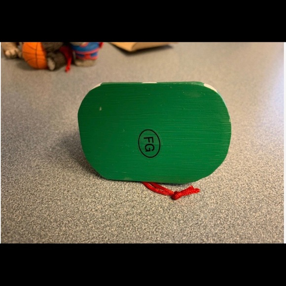 ORNAMENT•VINTAGE 1998 Bear 🐻 🏈 1998🌲Ornament - Picture 3 of 6